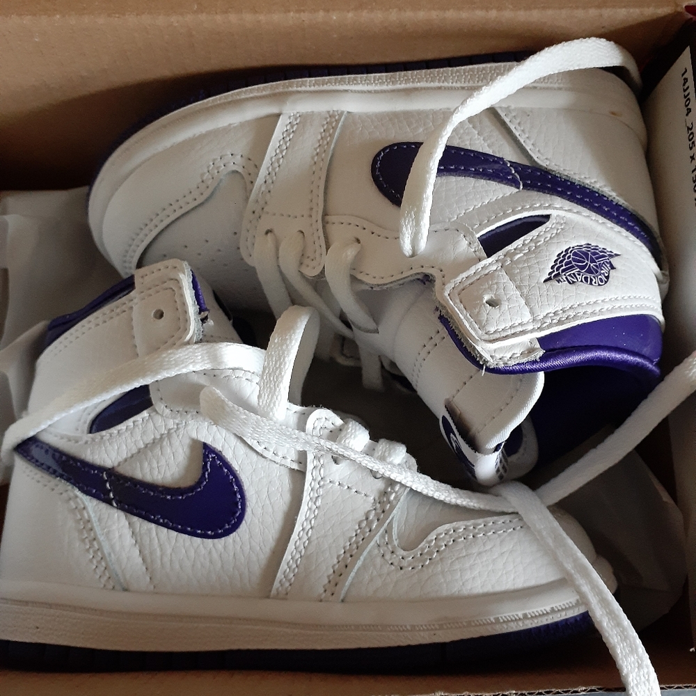 Jordan 1 highs (TD)
